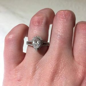 Gorgeous Sz 5 Wedding Ring .925